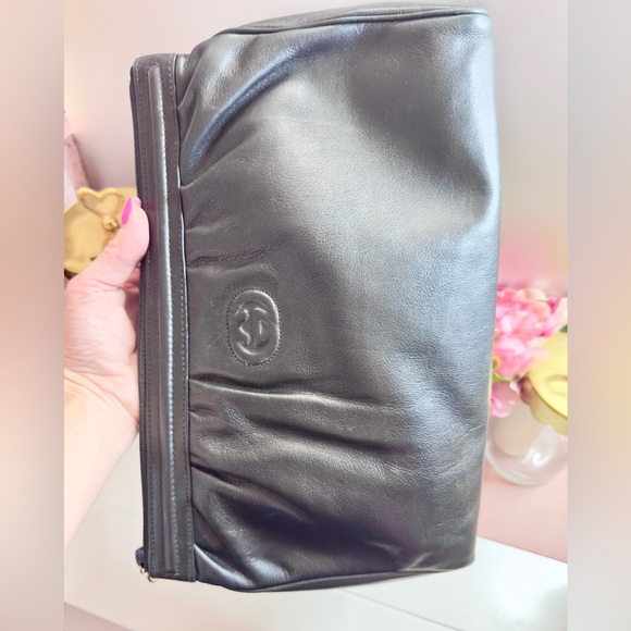 Vintage Gucci Black Leather Clutch - Picture 12 of 14